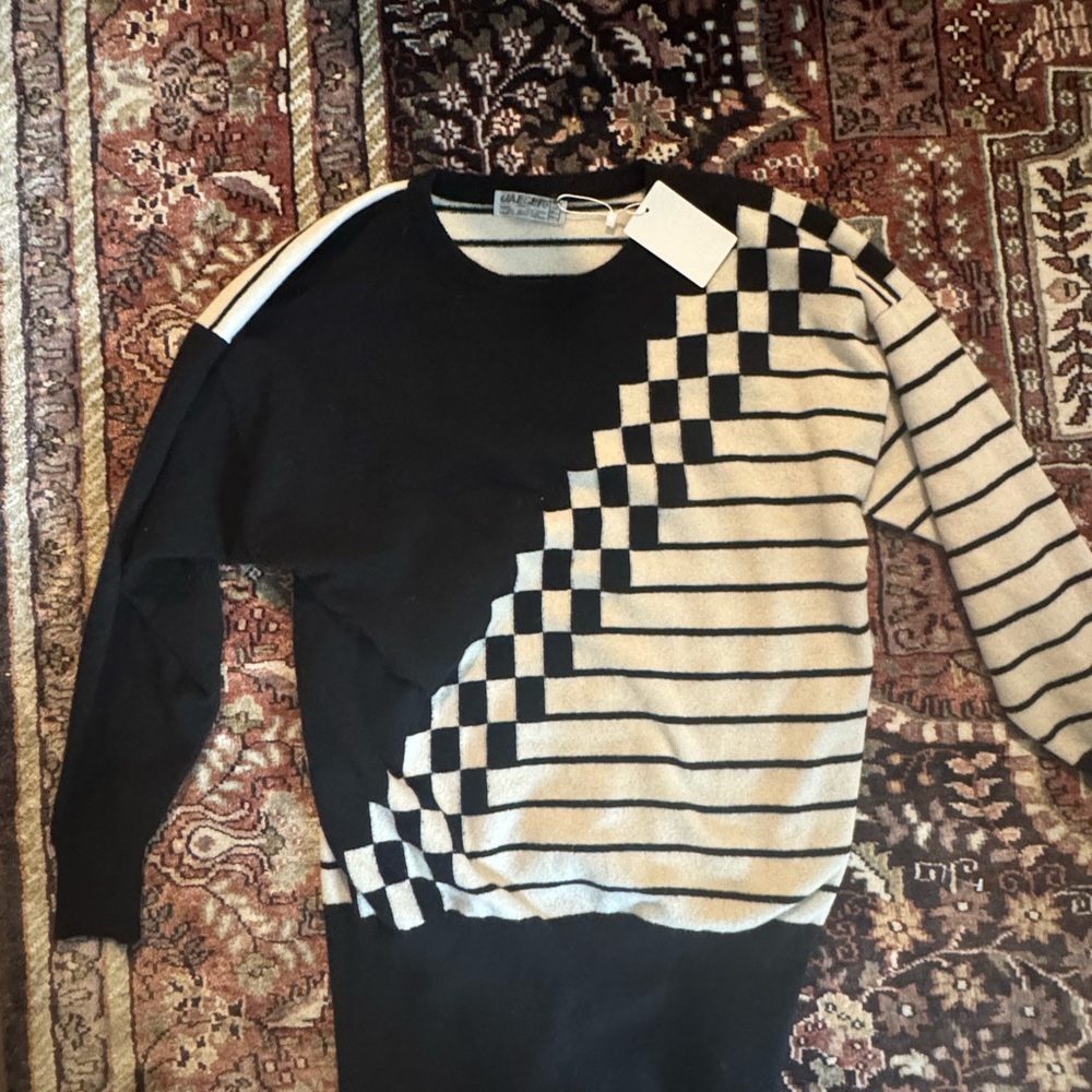 Vintage Womens Black & Cream Checker Stripe 100% Cashmere Crewneck Sweater
